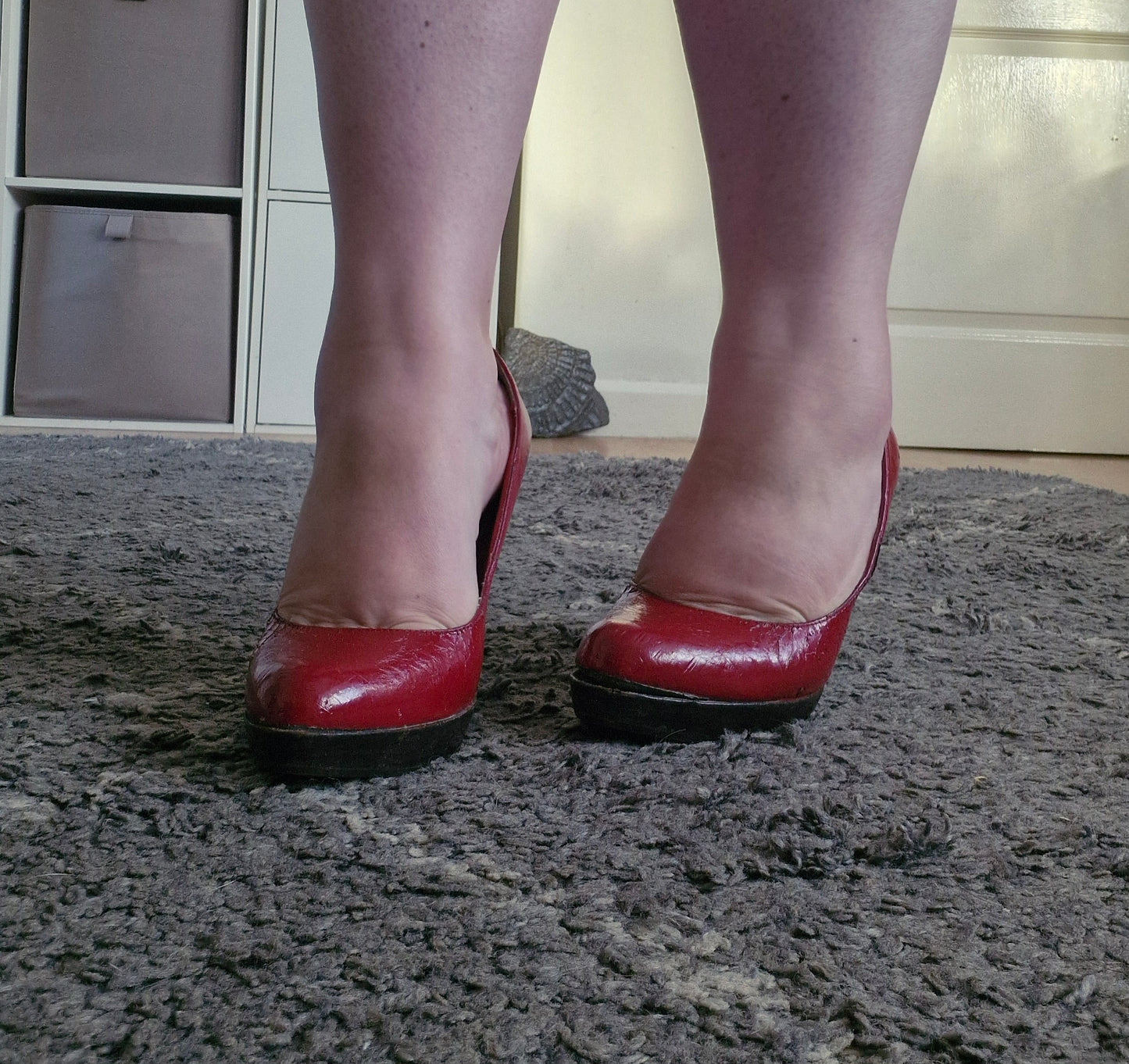 Seductively Sexy Red Heels with black soles / UK6 / Well Worn