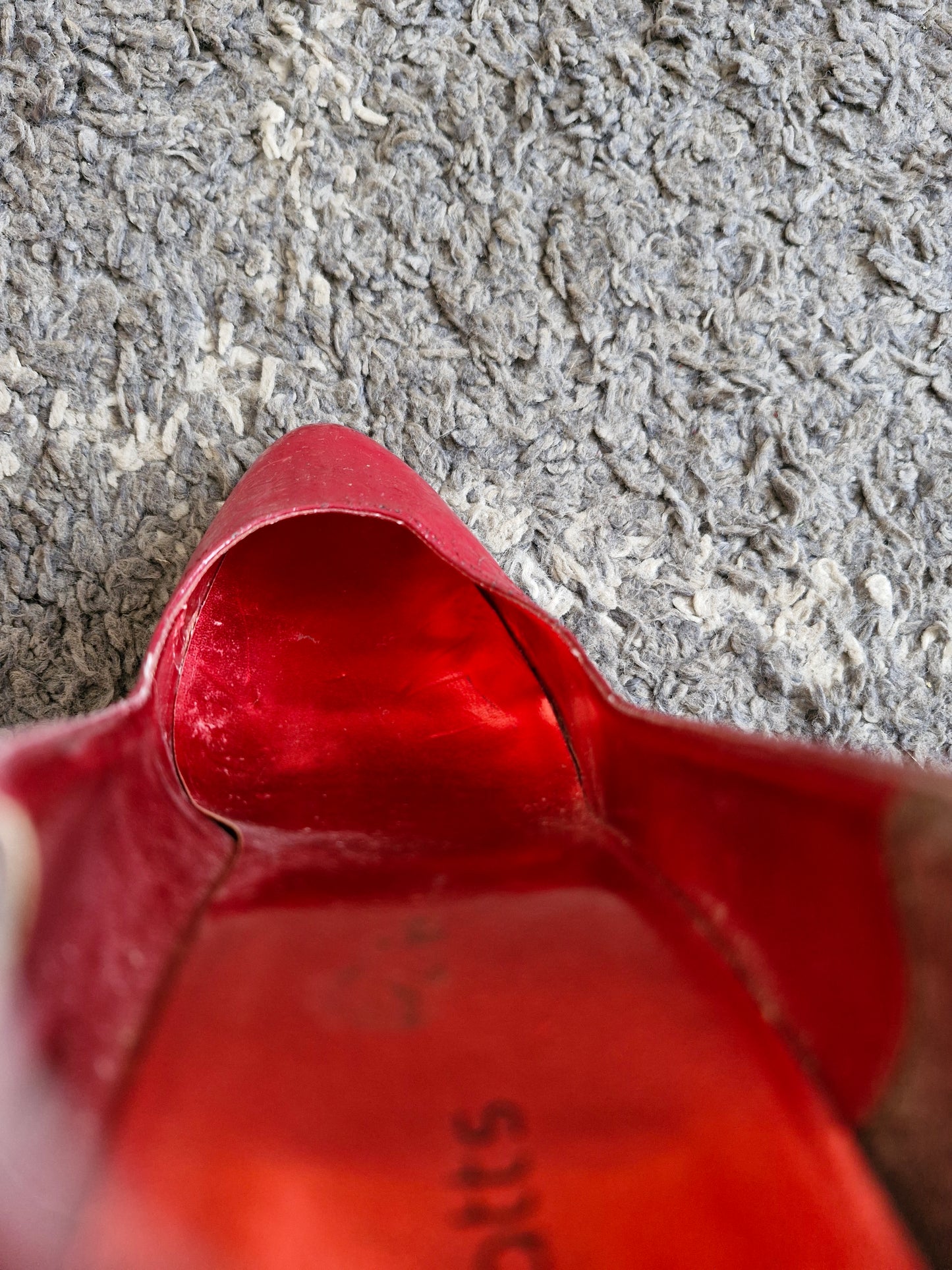 Seductively Sexy Red Heels with black soles / UK6 / Well Worn