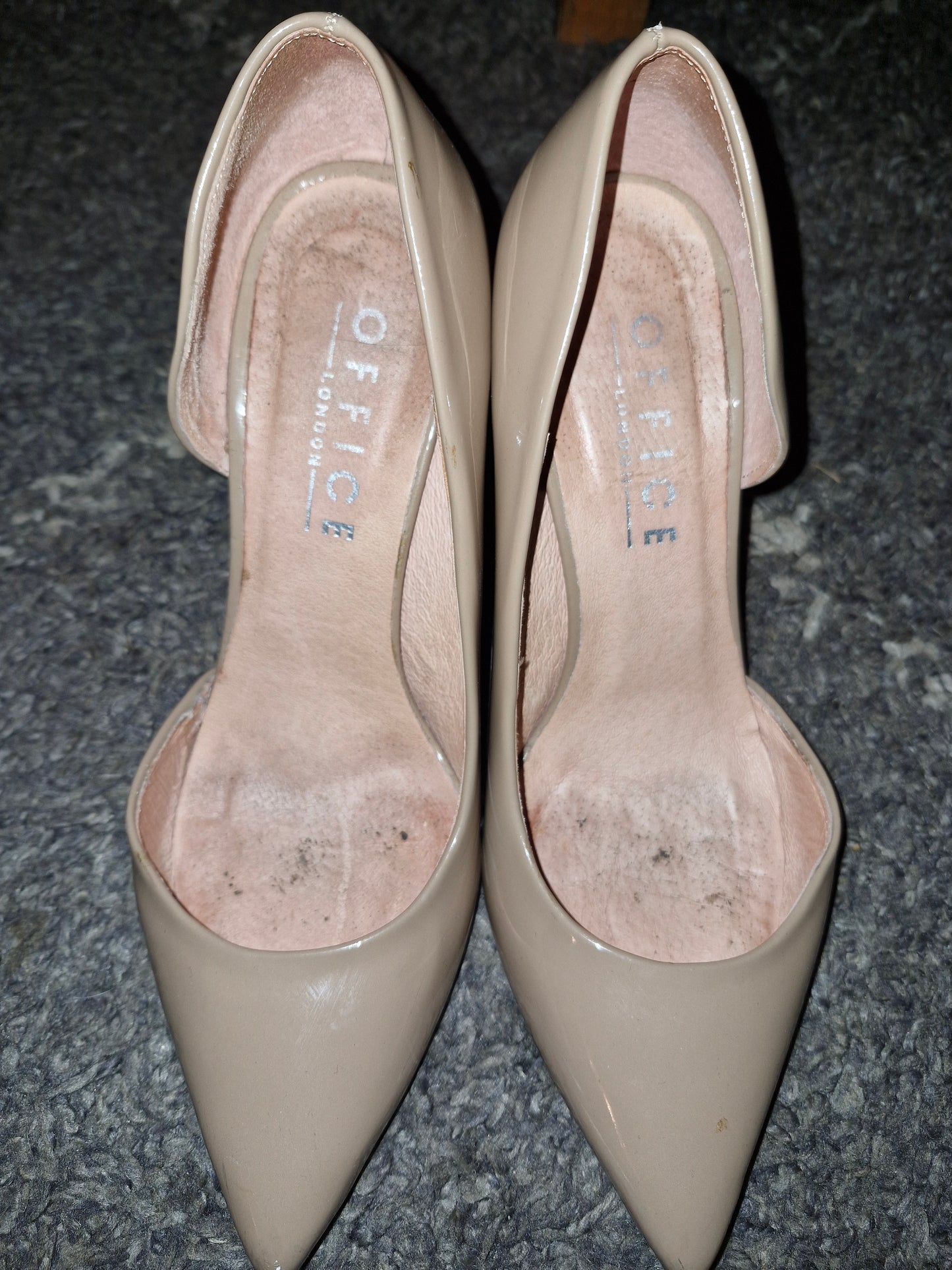Beige cutaway Heels / Well Worn / UK6