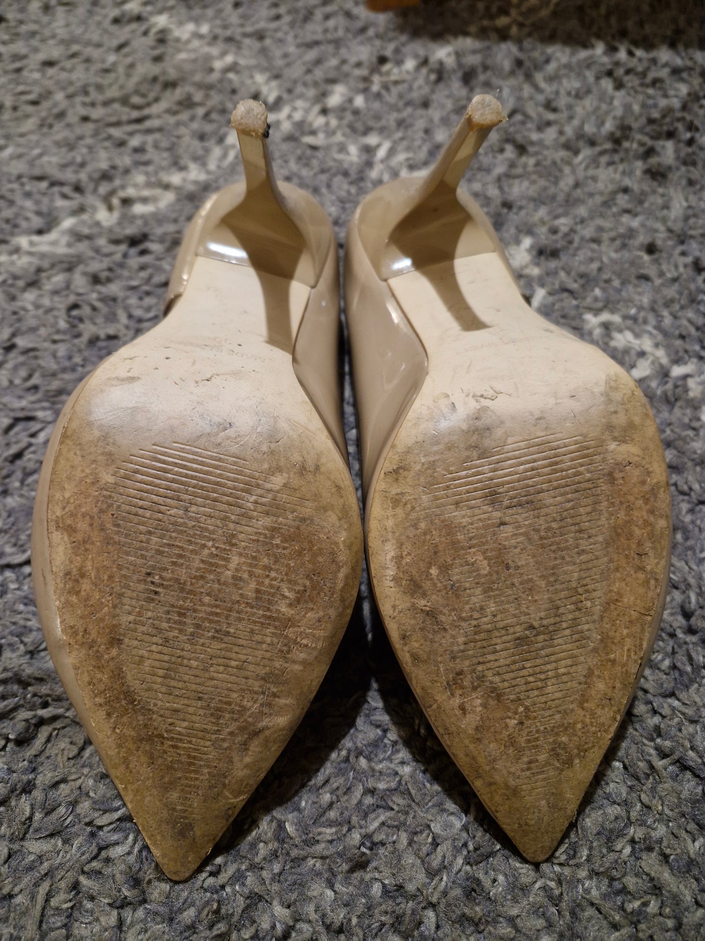 Beige cutaway Heels / Well Worn / UK6