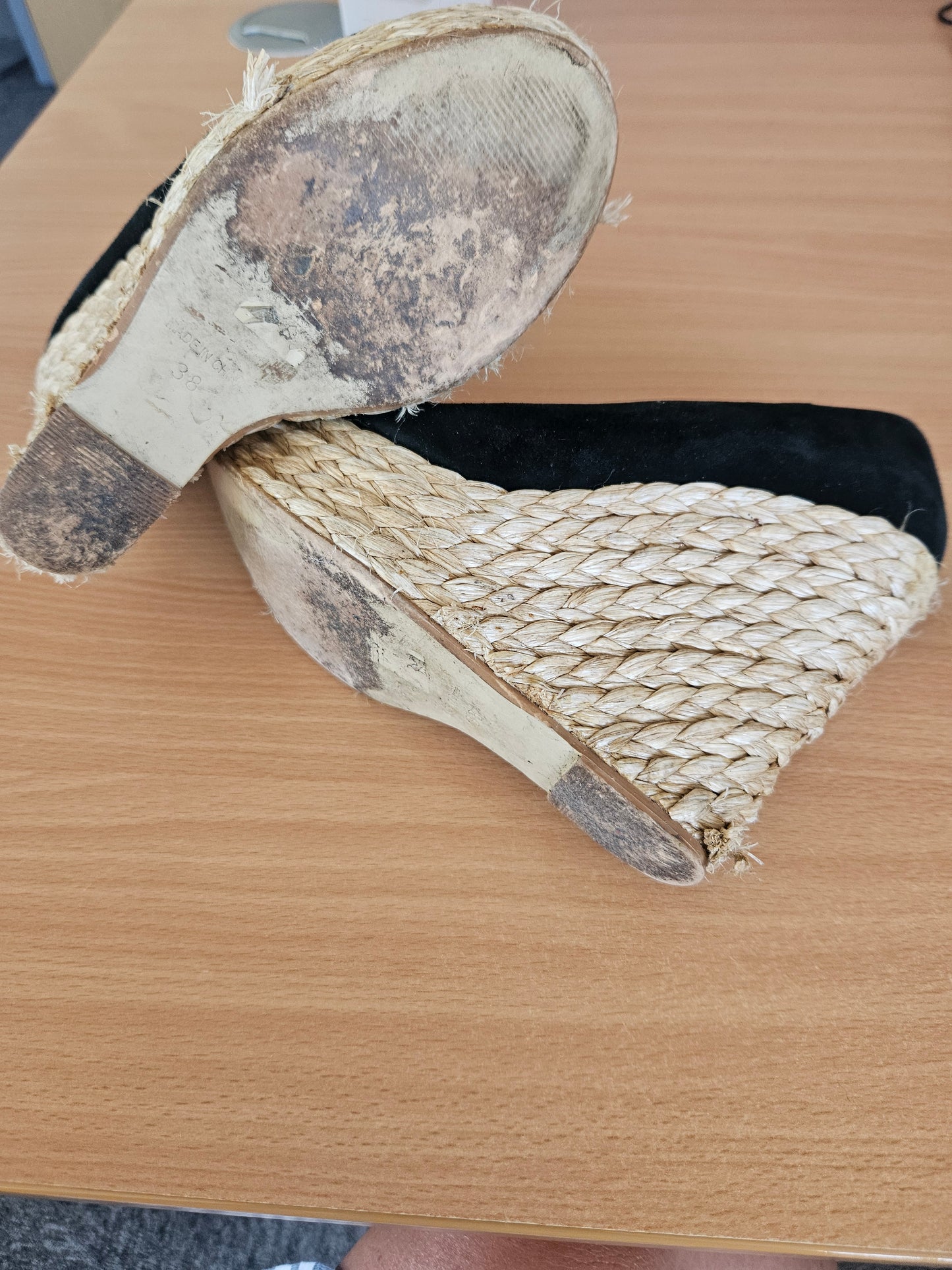 Office Wedges UK5