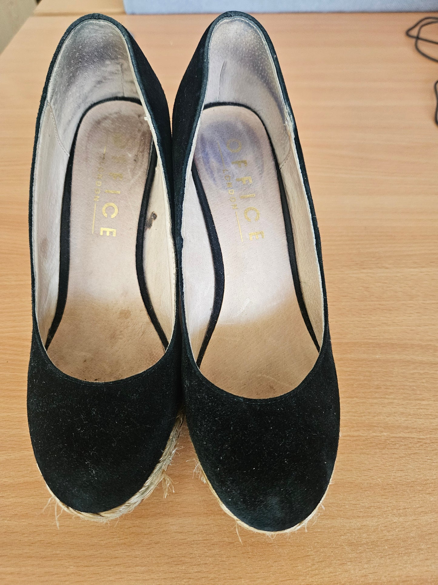 Office Wedges UK5