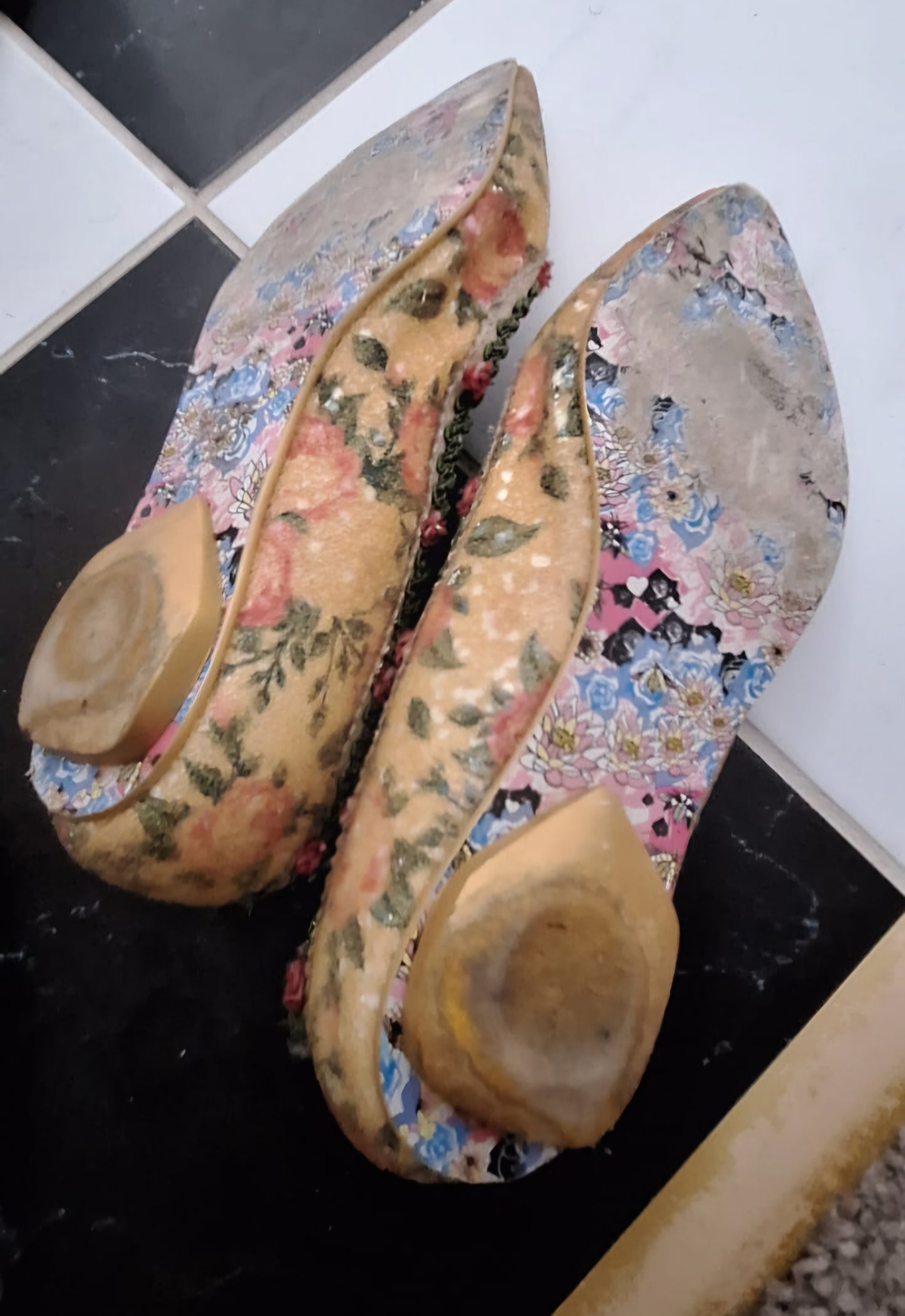 Irregular Choice Flats, UK5, Heavily worn - Medium Scent
