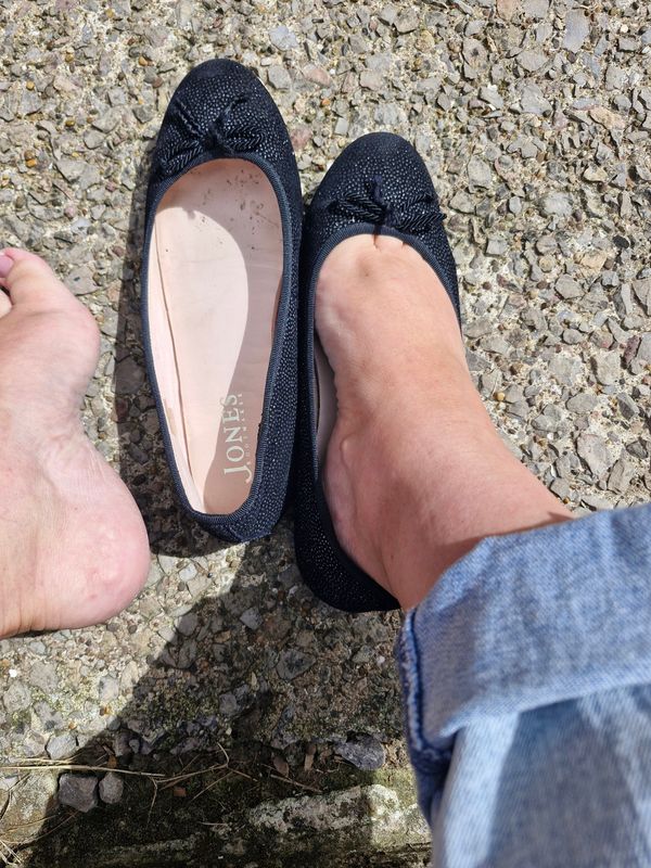Black Ballet Flats  by Jones
