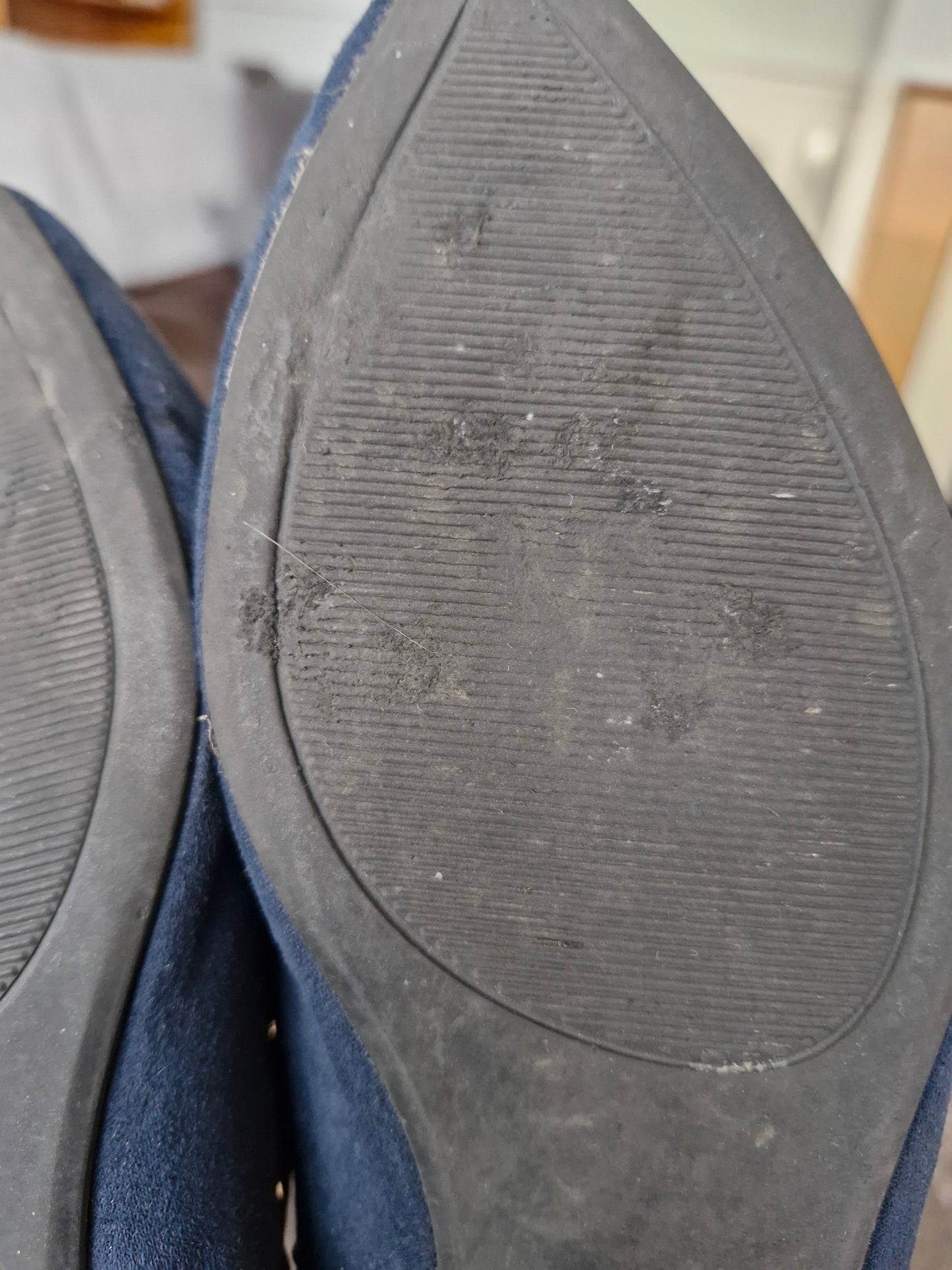 Flats / Heavily Worn / UK6