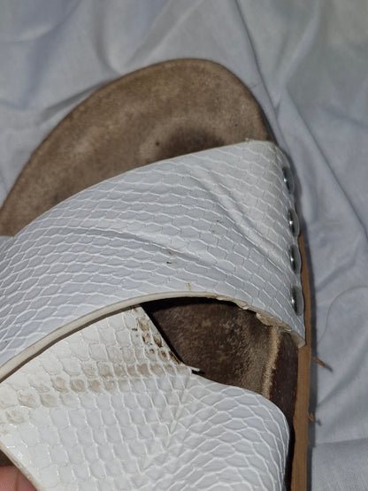 White Sandals, Heavily Worn, Medium Scent - UK6