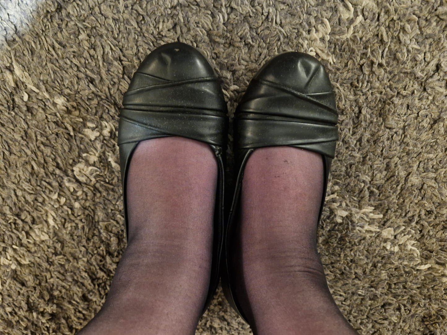 Well Worn Black ballerina Flats / UK6