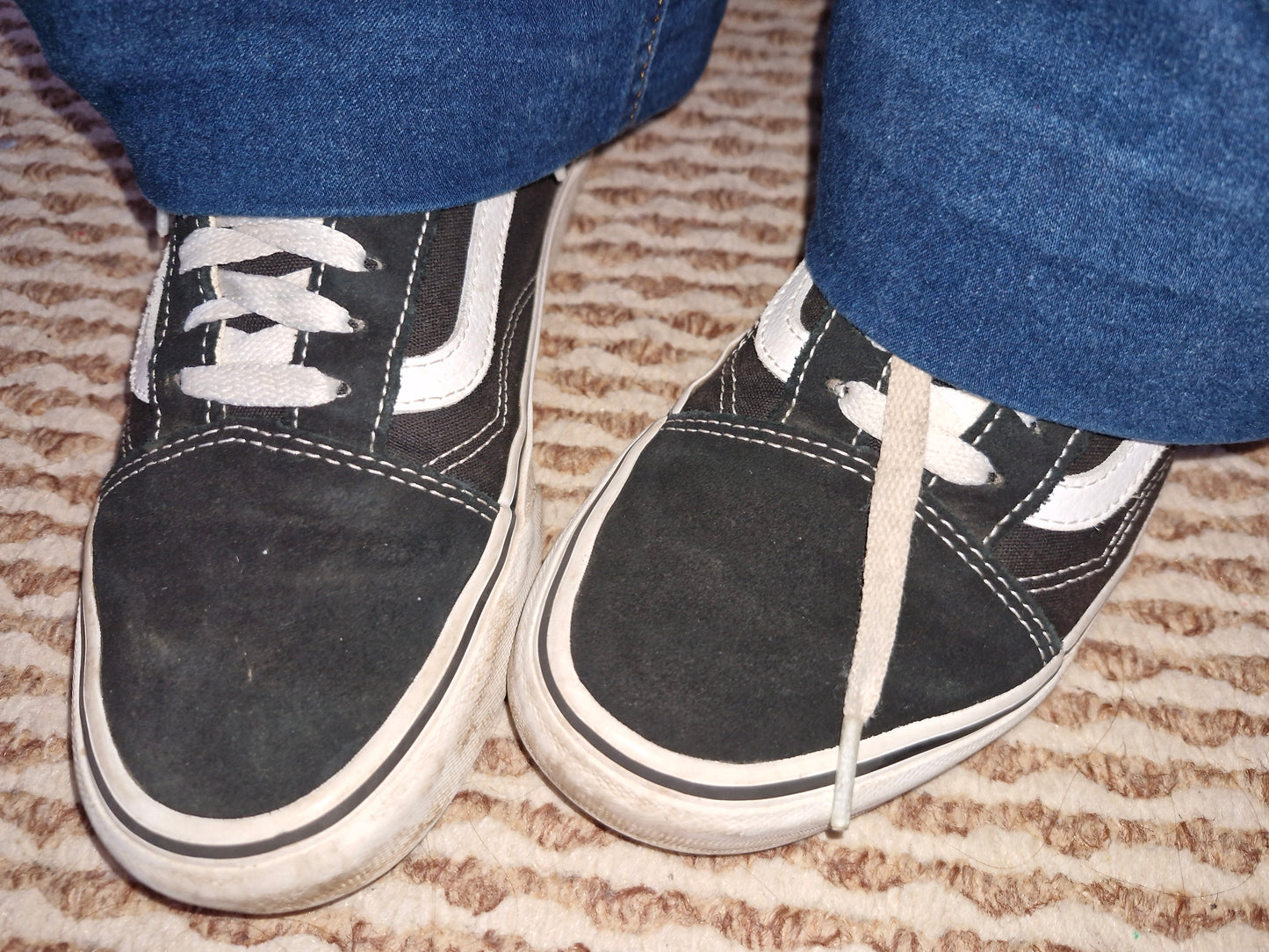 Well Worn Vans UK 5.5 / Medium Scented