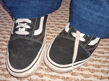 Well Worn Vans UK 5.5 / Medium Scented