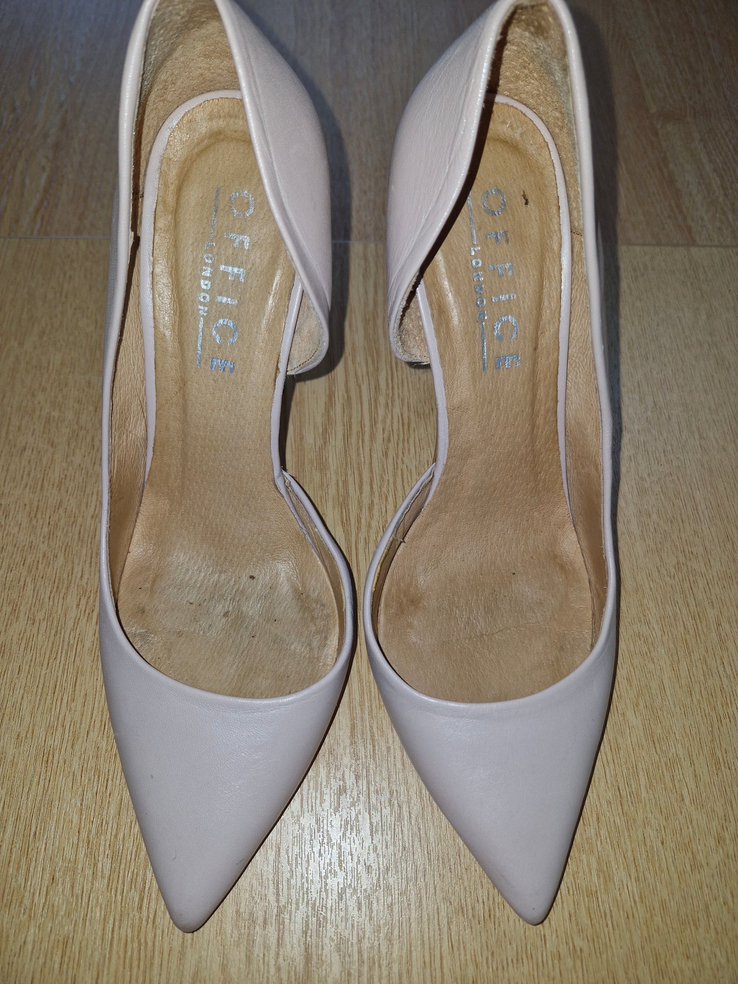 Beige cutaway heels / UK6