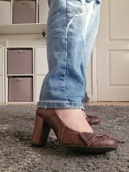 Brown and Pink shoes with block heel by Me Too / UK6