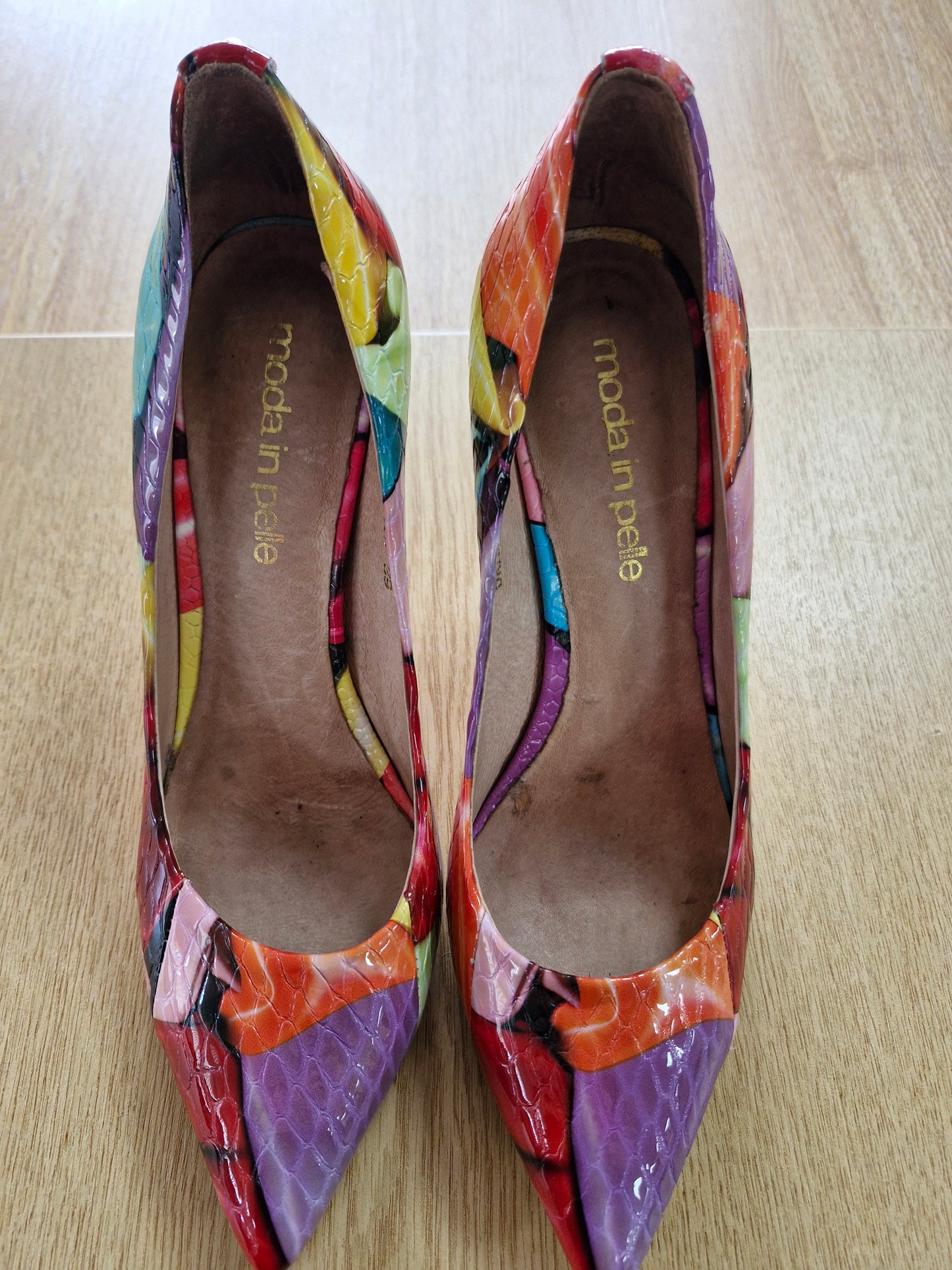 Moda In Pelle rainbow heels / UK6