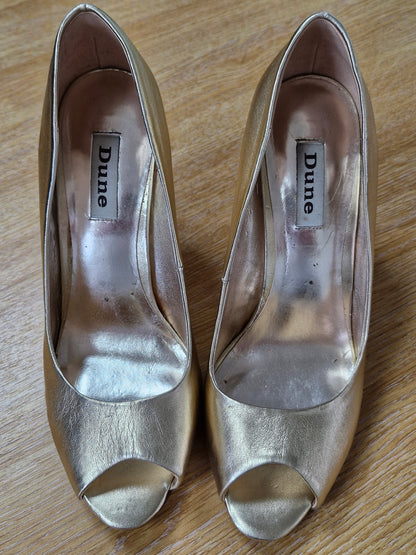 Gold Dune Heels / UK6 / Well Worn
