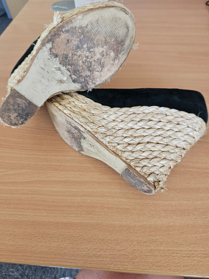 Office Wedges UK5