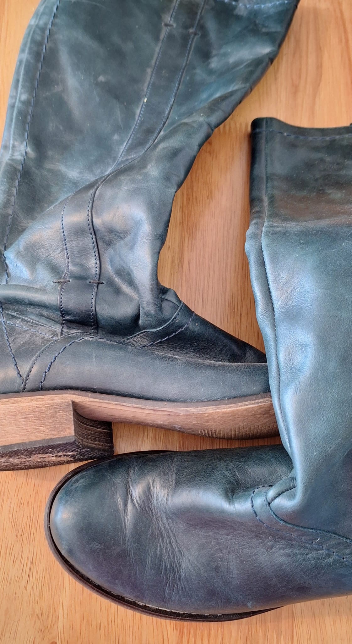 Green Leather Boots / Well Worn / UK 5