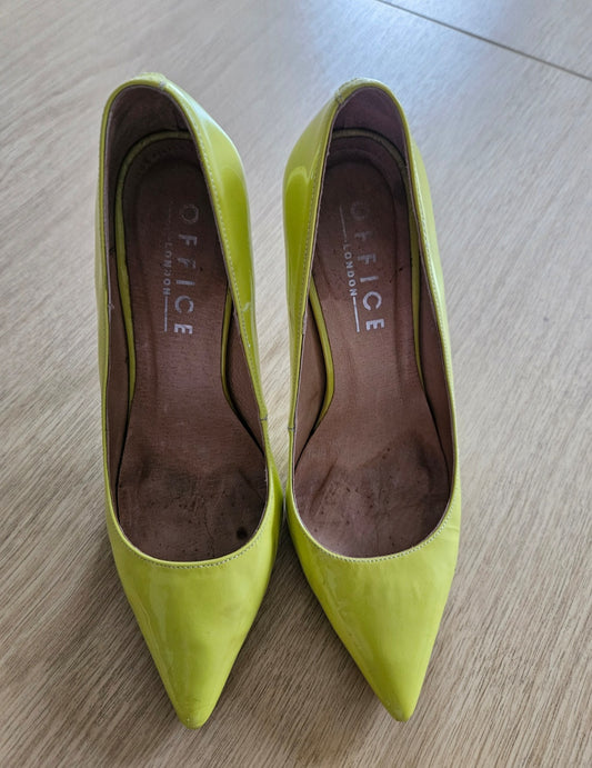 Office Well Worn Heels - Neon Green UK5