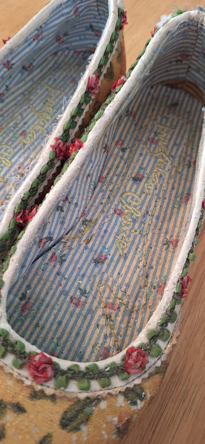 Irregular Choice Flats, UK5, Heavily worn - Medium Scent